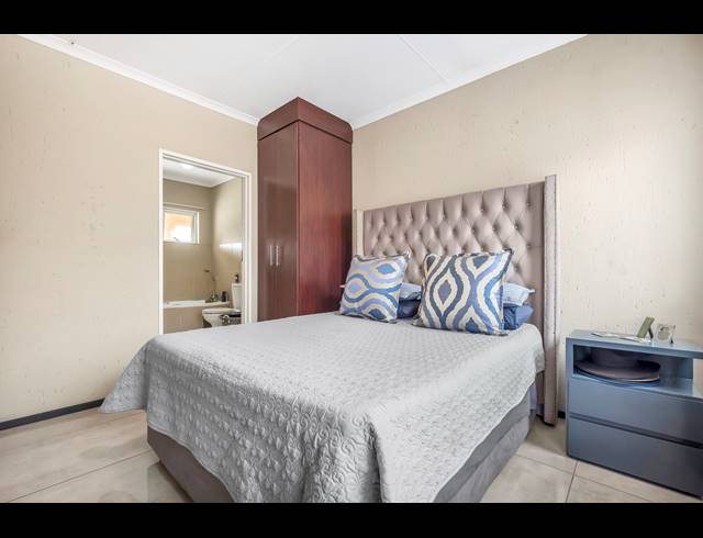 1 BEDROOM APARTMENT FOR SALE IN FERNDALE